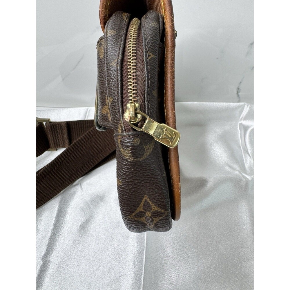 Vintage Louis Vuitton Monogram Bosphore Waist Bag - Picture 8 of 16